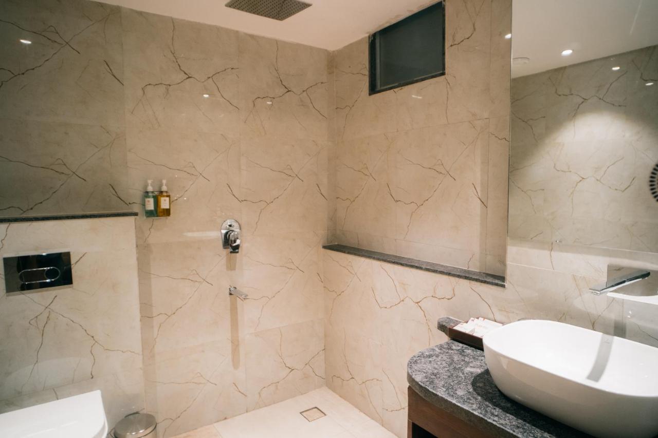 Playotel Premier Vijay Nagar Indore Dış mekan fotoğraf