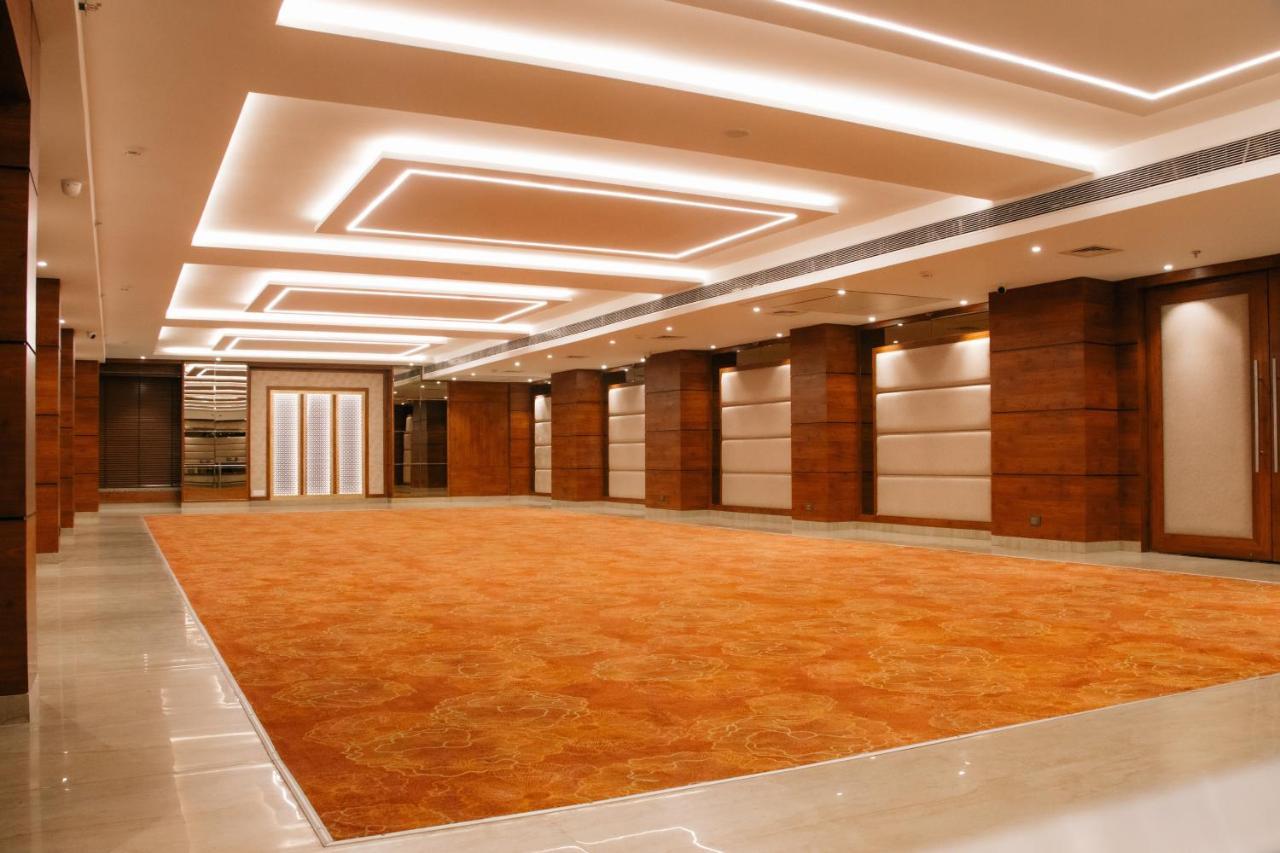Playotel Premier Vijay Nagar Indore Dış mekan fotoğraf