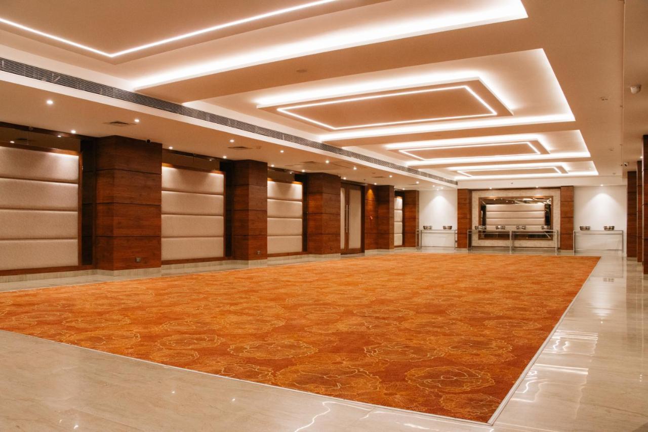 Playotel Premier Vijay Nagar Indore Dış mekan fotoğraf
