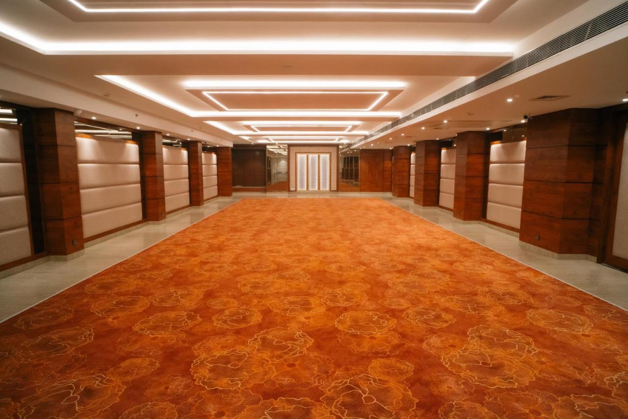 Playotel Premier Vijay Nagar Indore Dış mekan fotoğraf