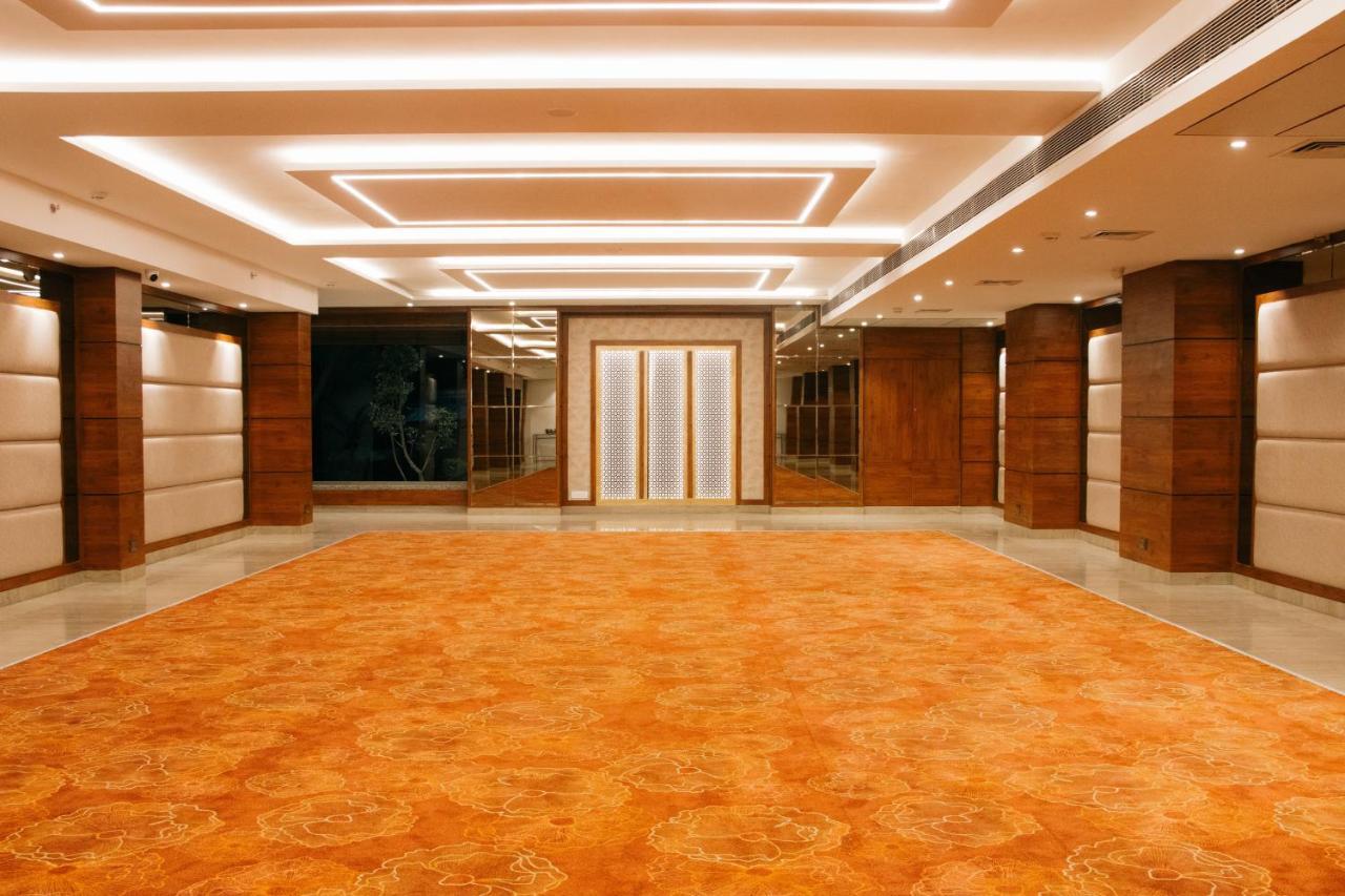 Playotel Premier Vijay Nagar Indore Dış mekan fotoğraf